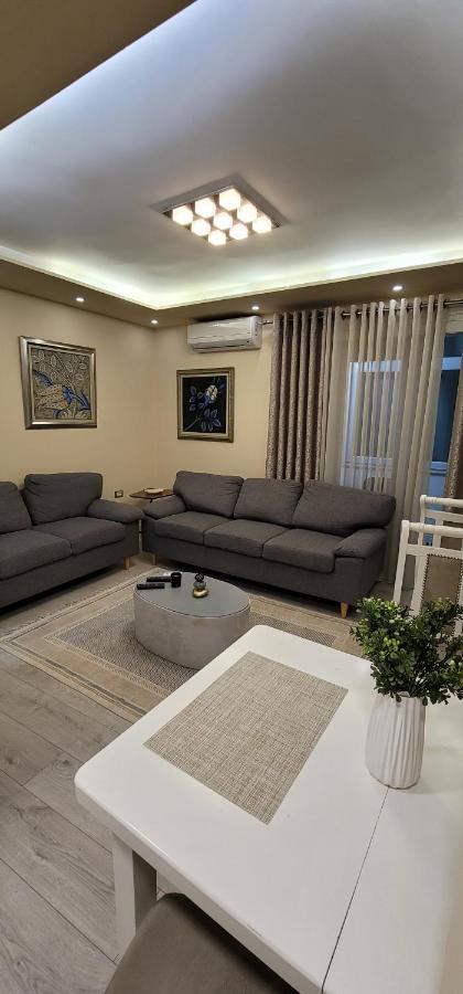 Luxury Apartment Tirana Newpazar Bagian luar foto